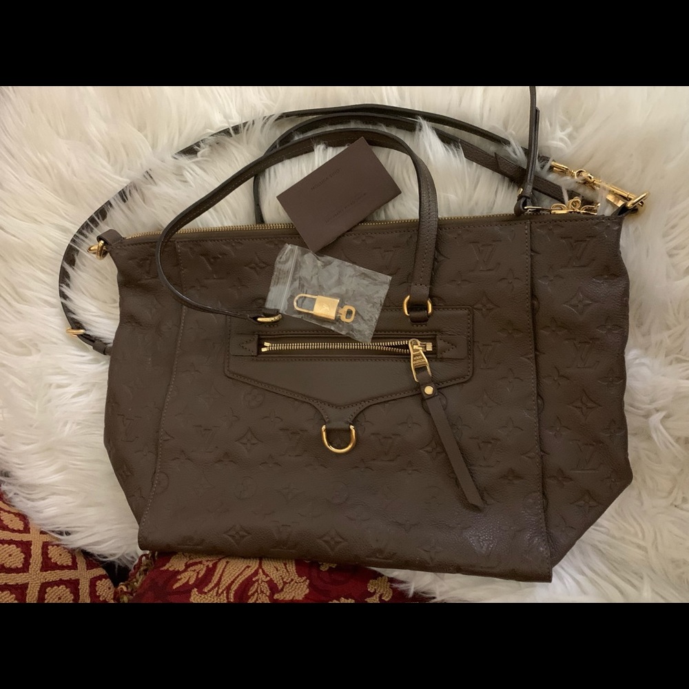 Authentic Louis Vuitton: Lumineuse PM Terre Empriente